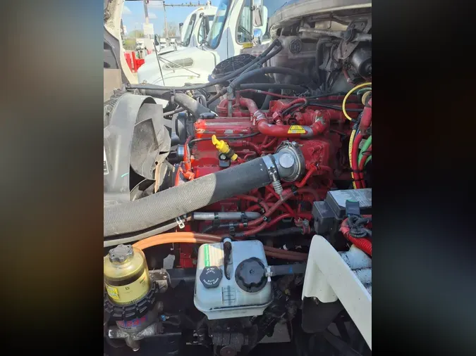 2021 FREIGHTLINER M2 106