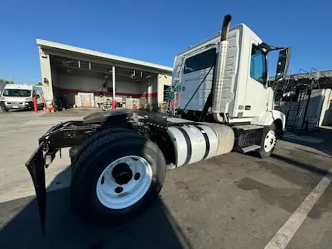 2016 VOLVO VNL42TRACTOR