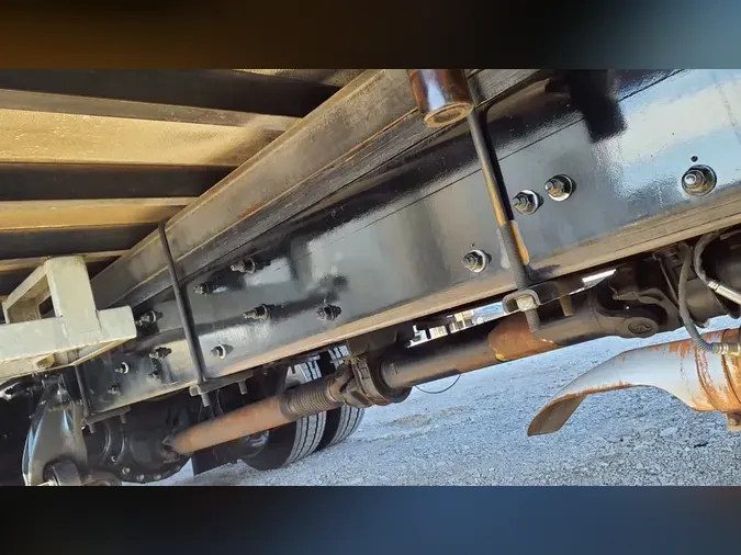 2020 FREIGHTLINER/MERCEDES M2 106