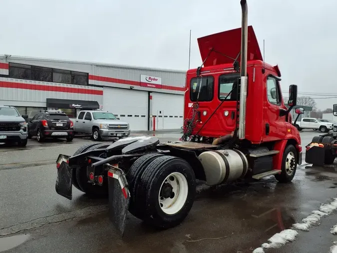 2019 FREIGHTLINER/MERCEDES CASCADIA 113