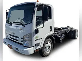 2023 Isuzu NRR
