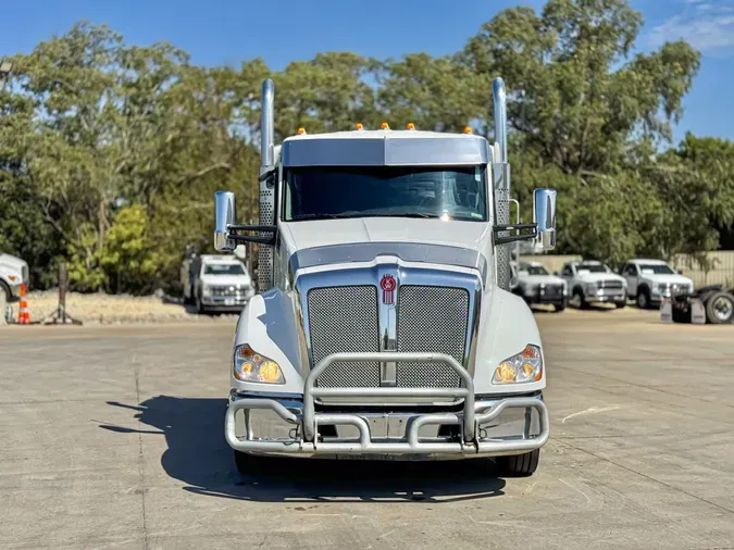 2022 KENWORTH T680