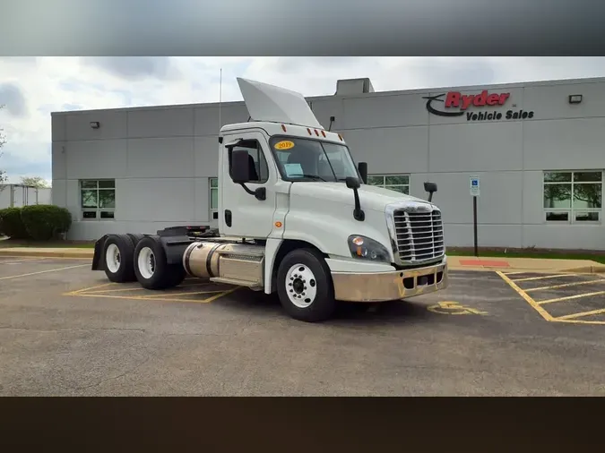 2019 FREIGHTLINER/MERCEDES CASCADIA 125