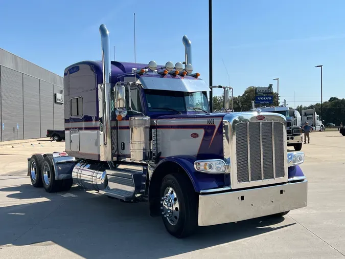 2022 PETERBILT 389