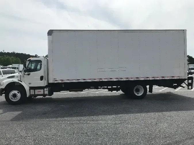 2017 FREIGHTLINER M2