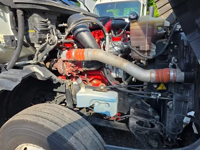 2020 NAVISTAR INTERNATIONAL LT625 SLPR CAB