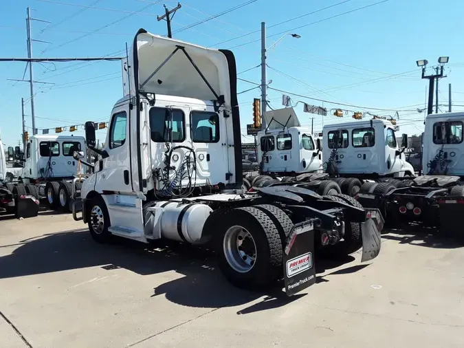 2020 FREIGHTLINER/MERCEDES NEW CASCADIA 116