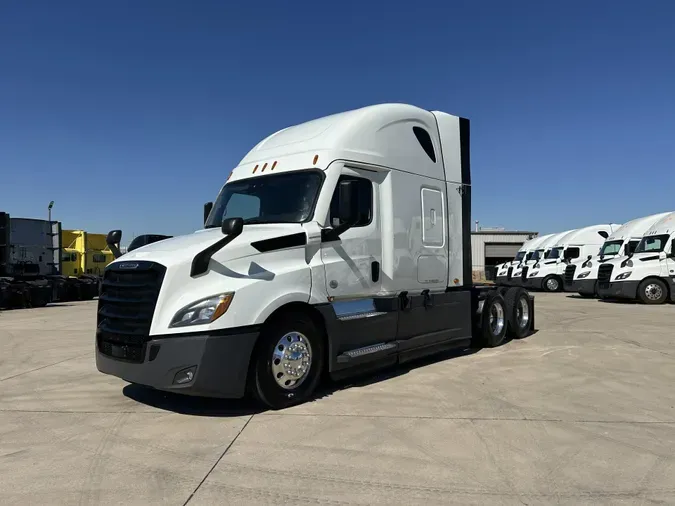 2021 Freightliner Cascadia
