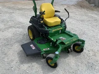 2021 John Deere Z735E