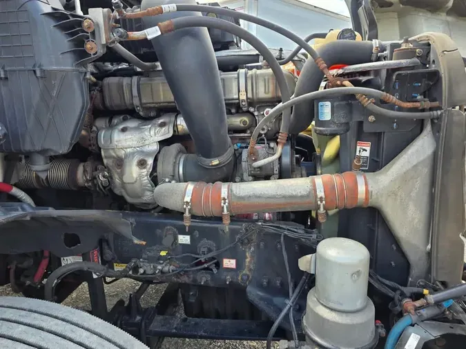 2019 FREIGHTLINER NEW CASCADIA 126