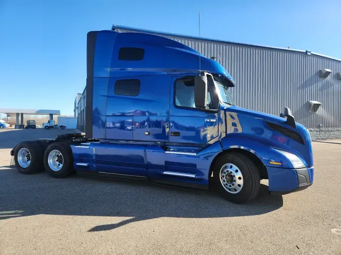 2021 VOLVO VNL64T760fe7e10fd11070d4440faf3bbf78de61a