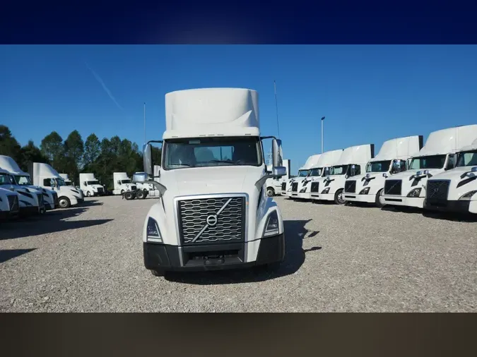 2019 Volvo VNL300