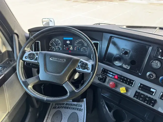 2022 FREIGHTLINER Cascadia 126fe82e09a7312e880b4f37e10bb1b2b87