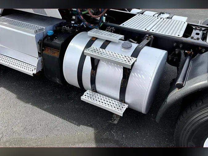 2019 INT LT625 6x4fe843e4065baca6787fb7fa1d6fc1501