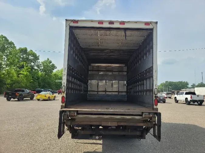 2007 FREIGHTLINER M2