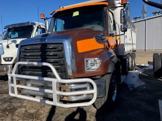 2016 Freightliner 114SD