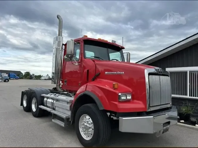 2019 Western Star 4900 SB
