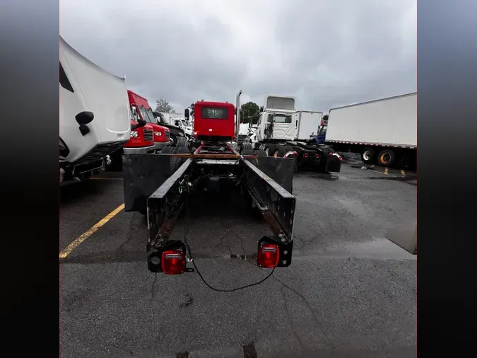 2017 MACK TRUCKS, INC. GU803