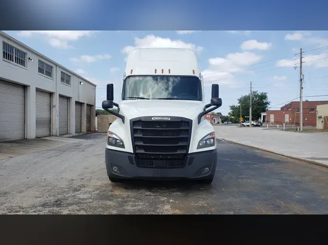 2021 Freightliner Cascadia