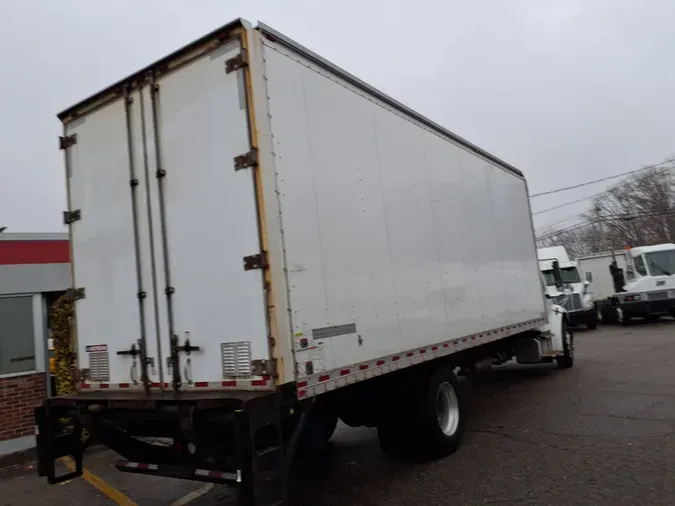 2017 FREIGHTLINER/MERCEDES M2 106