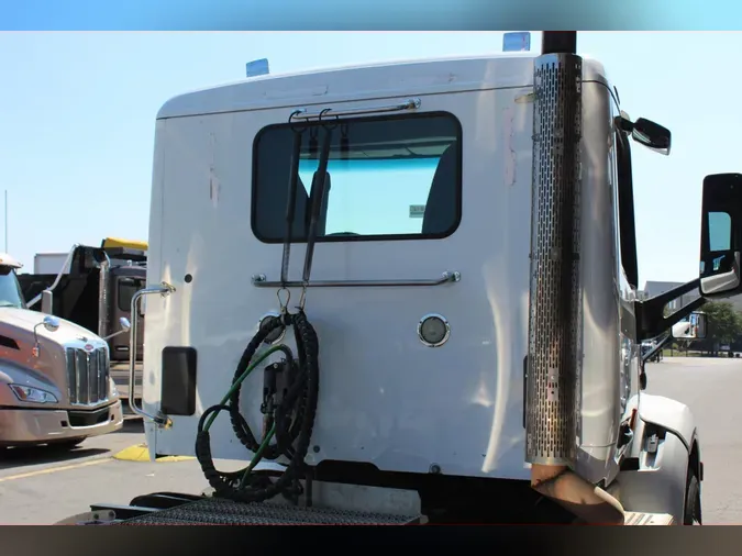 2020 Peterbilt 579