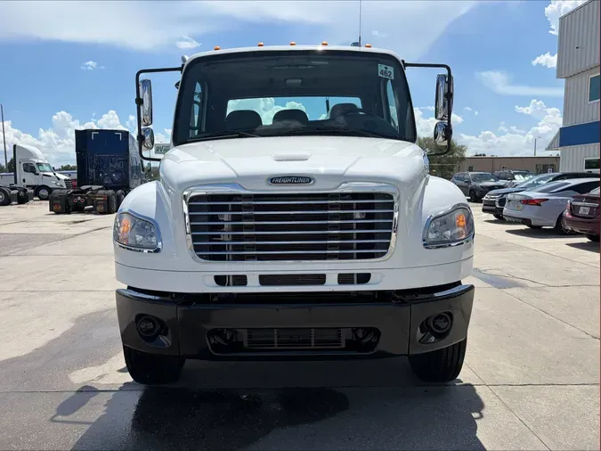 2021 Freightliner M2 106fe94c45edccb8f52d20891fc66508ffd