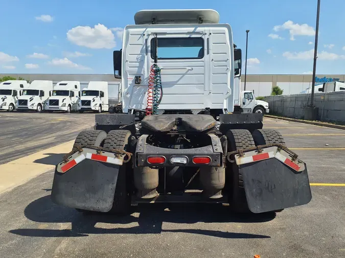 2016 VOLVO VNL42TRACTOR