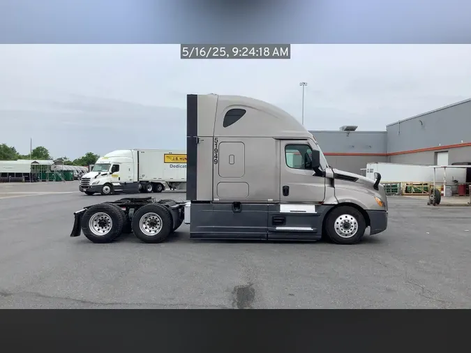 2021 Freightliner Cascadia