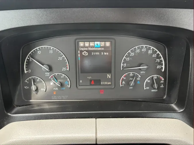 2021 Freightliner Cascadia 126