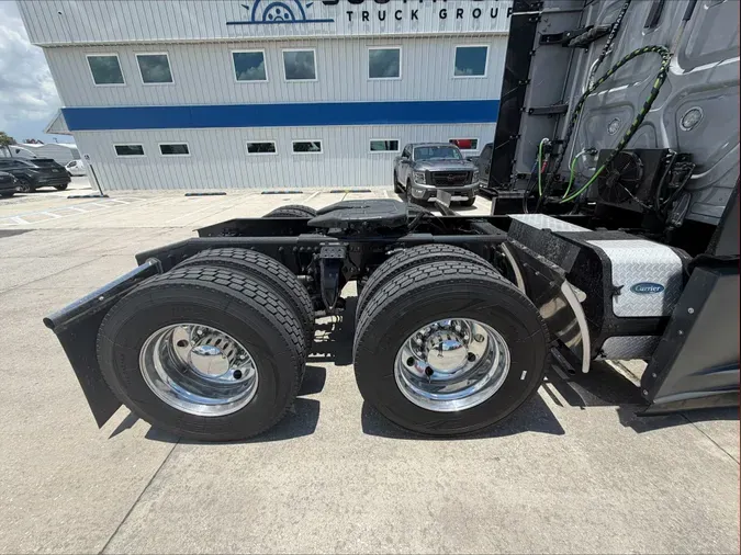 2022 Freightliner Cascadia 126