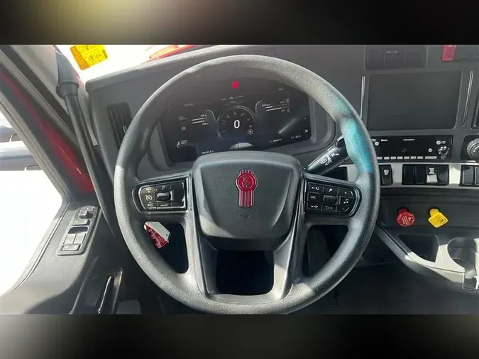 2022 KENWORTH T680
