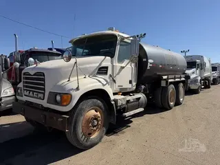 2006 MACK GRANITE CV713