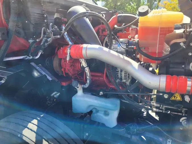 2023 International LT625