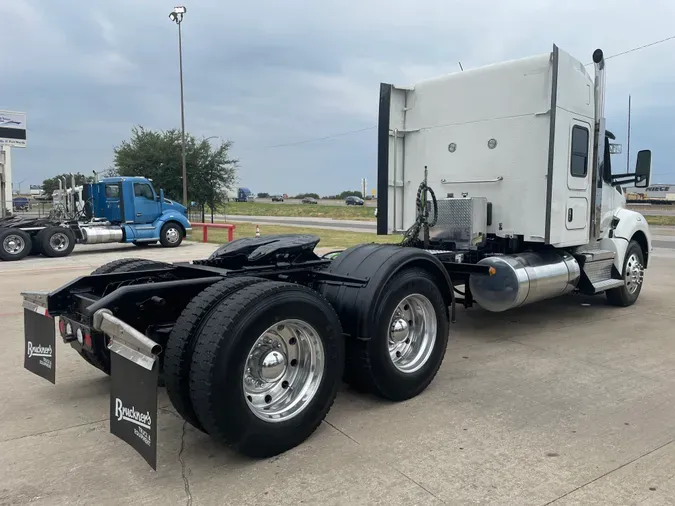 2020 KENWORTH T880