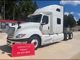 2019 NAVISTAR INTERNATIONAL LT625 SLPR CAB