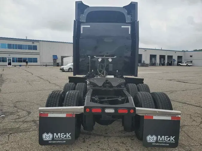 2021 PETERBILT 567