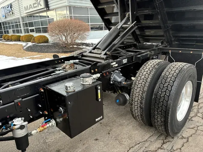 2026 MACK MD MD6 151 WB