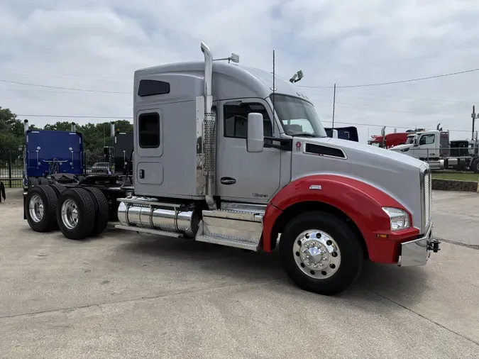 2019 Kenworth T880