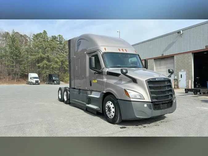 2022 Freightliner Cascadia 126feaa2832fb8b2057b132dc72744eee3c
