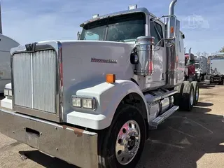 2014 WESTERN STAR 4900