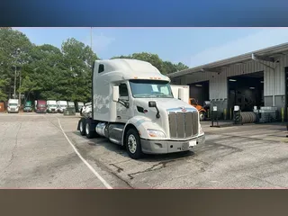2021 Peterbilt 579