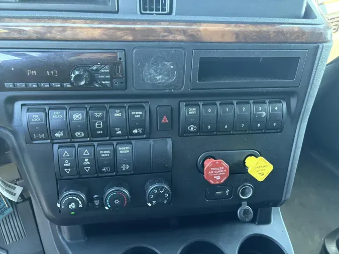 2020 International LT625feb371300f4f5e0be210d4c05297ab66