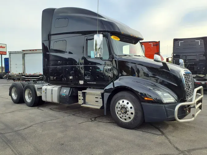 2019 VOLVO VNL64T-760