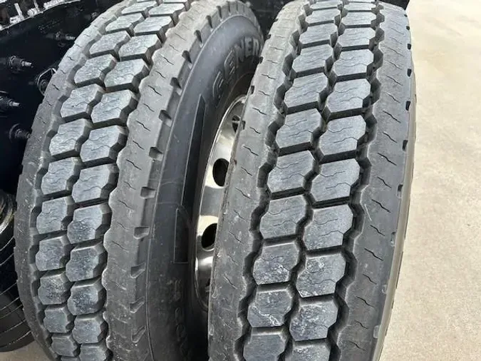 2021 Peterbilt 579