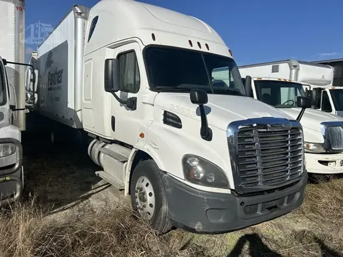 2015 FREIGHTLINER CASCADIA 125