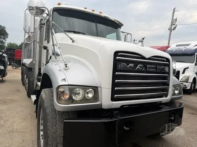 2013 MACK GRANITE GU713feb8576c137da0aae4aff8f6c8be3085