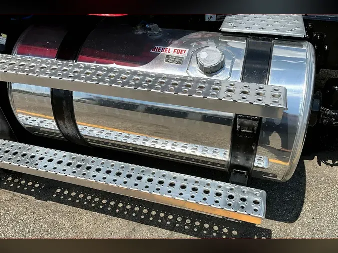 2020 INT LT625 6x4
