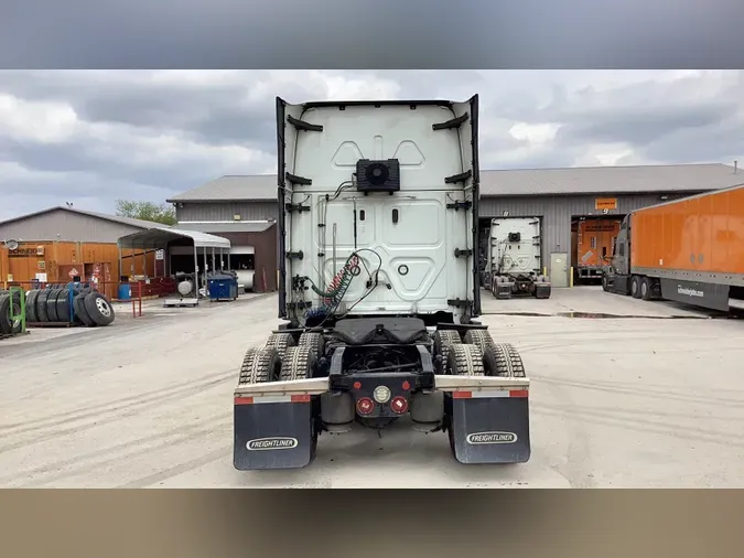 2021 Freightliner Cascadia