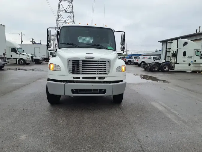 2019 FREIGHTLINER/MERCEDES M2 106