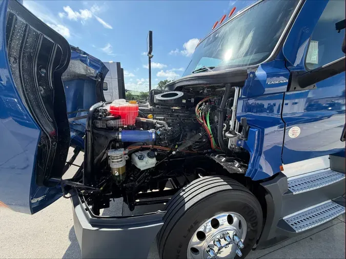 2022 Freightliner Cascadia 126febc1c8e2e5ba698ed094df1f7abfe66